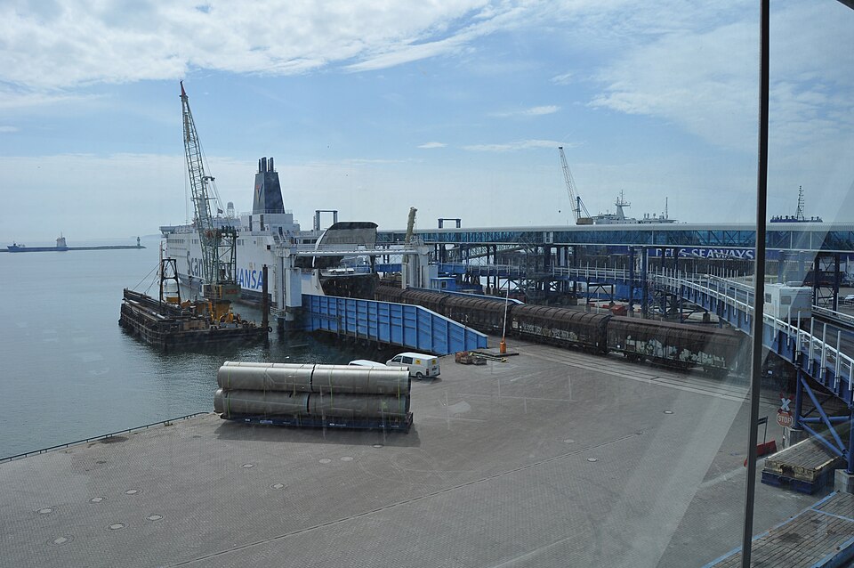 Fährterminal im Hafen Mukran, dem Standort der KomPAS Port GmbH.